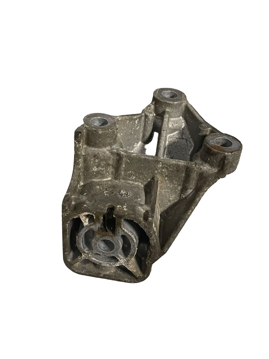 Suport motor VOLVO S60 I 384 2000 - 2010 2.4 B 5244 S2 08649262 – foto 3